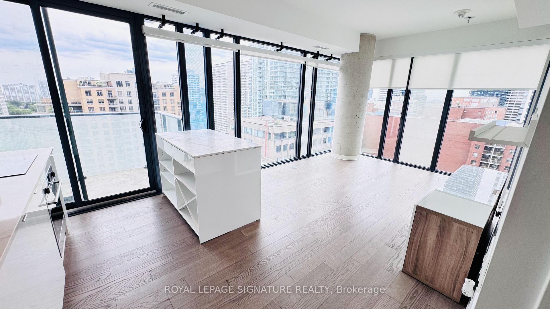 Photo 3 of Unit 1712, 161 Roehampton Avenue, Toronto, Mount Pleasant West — HOMEH