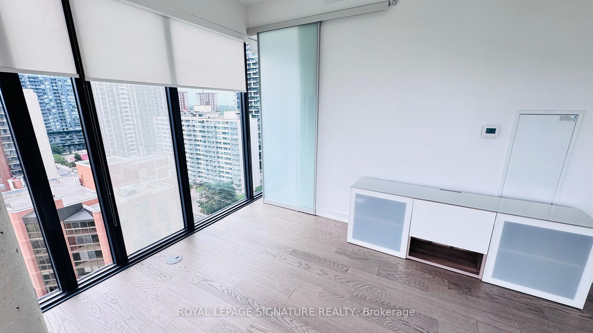 Photo 8 of Unit 1712, 161 Roehampton Avenue, Toronto, Mount Pleasant West — HOMEH