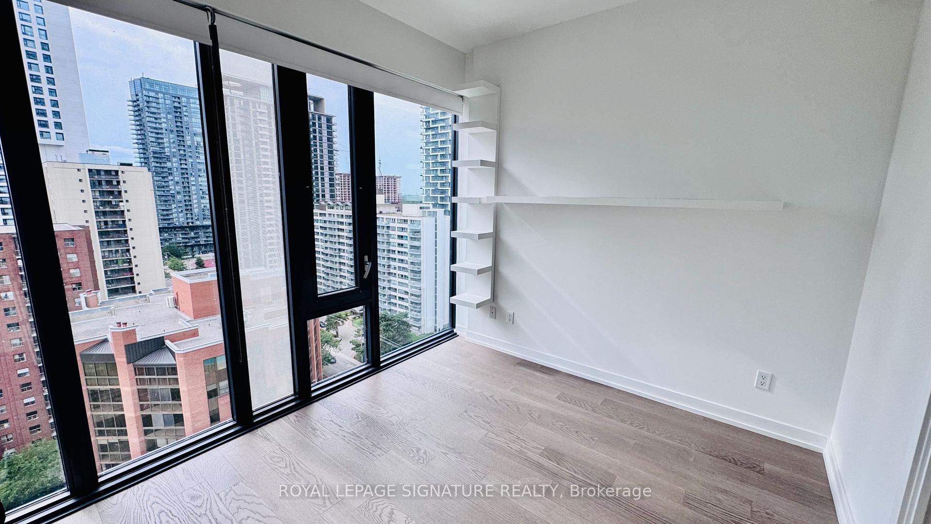 Photo 10 of Unit 1712, 161 Roehampton Avenue, Toronto, Mount Pleasant West — HOMEH