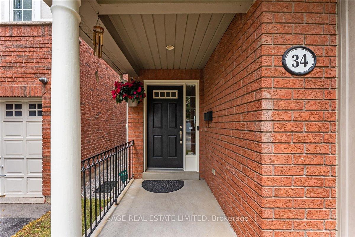 Photo 4 of 34 Mcsweeney Crescent, Ajax, Northwest Ajax — HOMEH