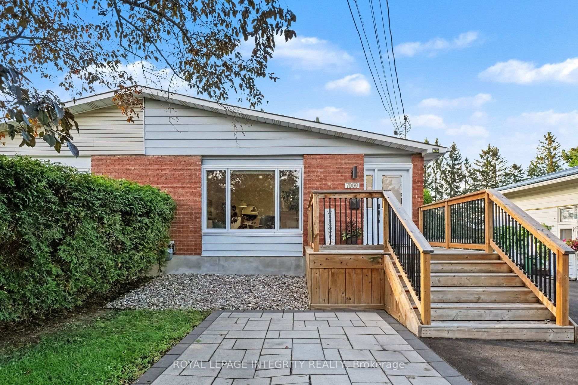 Photo 2 of 7009 Notre Dame Street, Ottawa, Chateauneuf — HOMEH