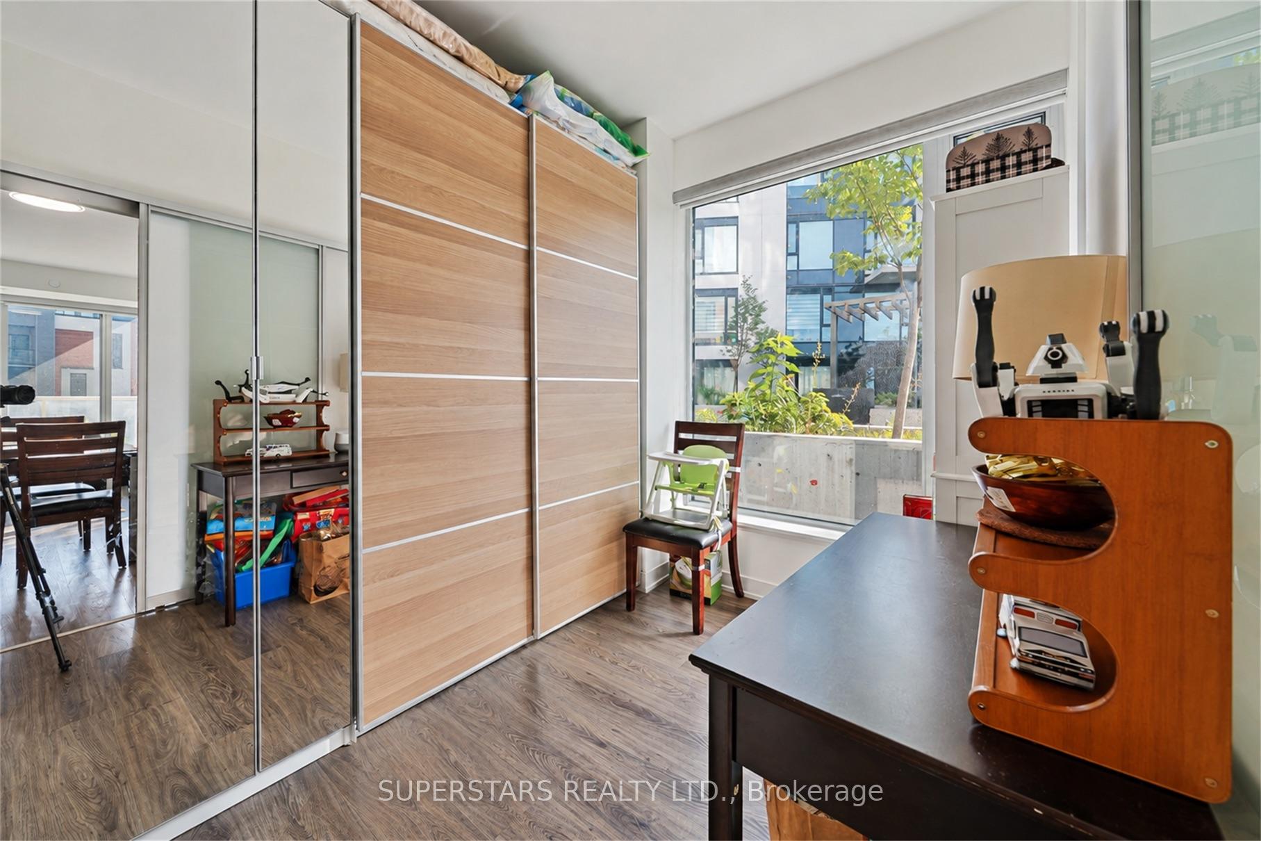 Photo 15 of Unit 230, 2 David Eyer Road, Richmond Hill, Rural Richmond Hill — HOMEH