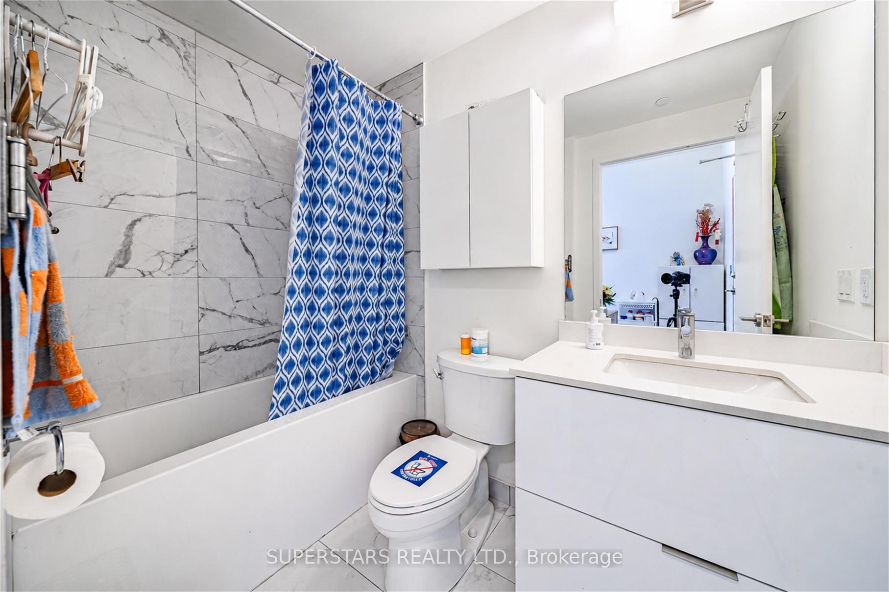 Photo 17 of Unit 230, 2 David Eyer Road, Richmond Hill, Rural Richmond Hill — HOMEH