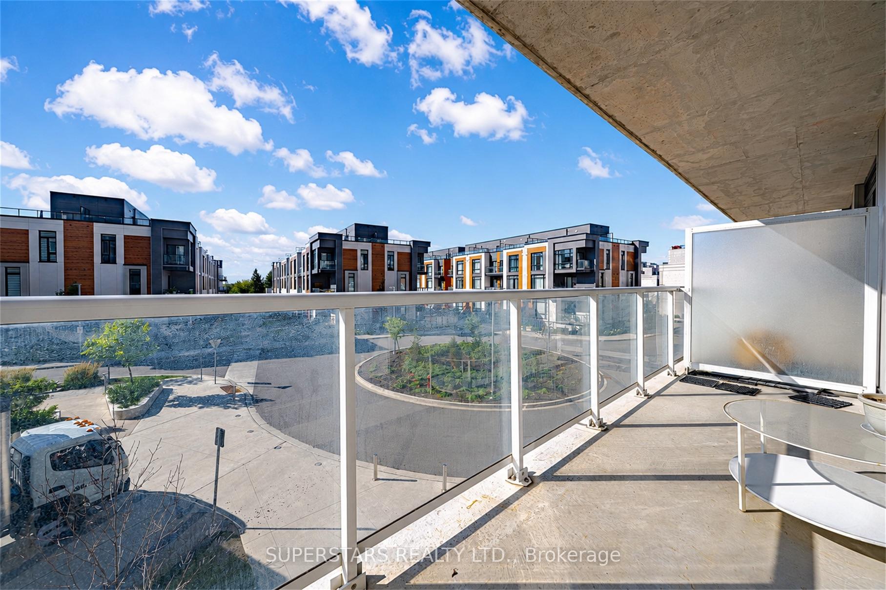 Photo 19 of Unit 230, 2 David Eyer Road, Richmond Hill, Rural Richmond Hill — HOMEH