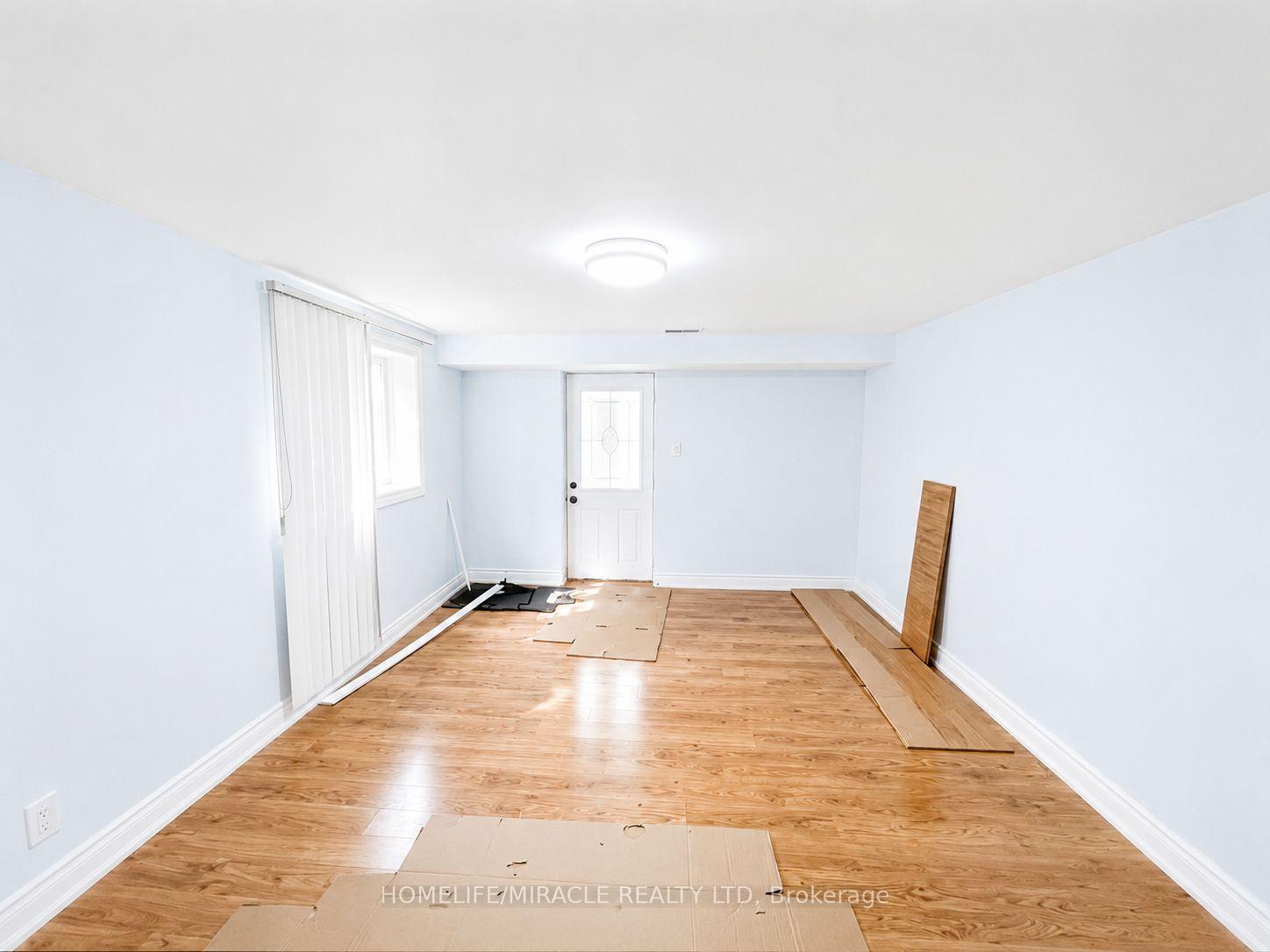 Photo 22 of 14178 Yonge Street, Aurora, Aurora Estates — HOMEH