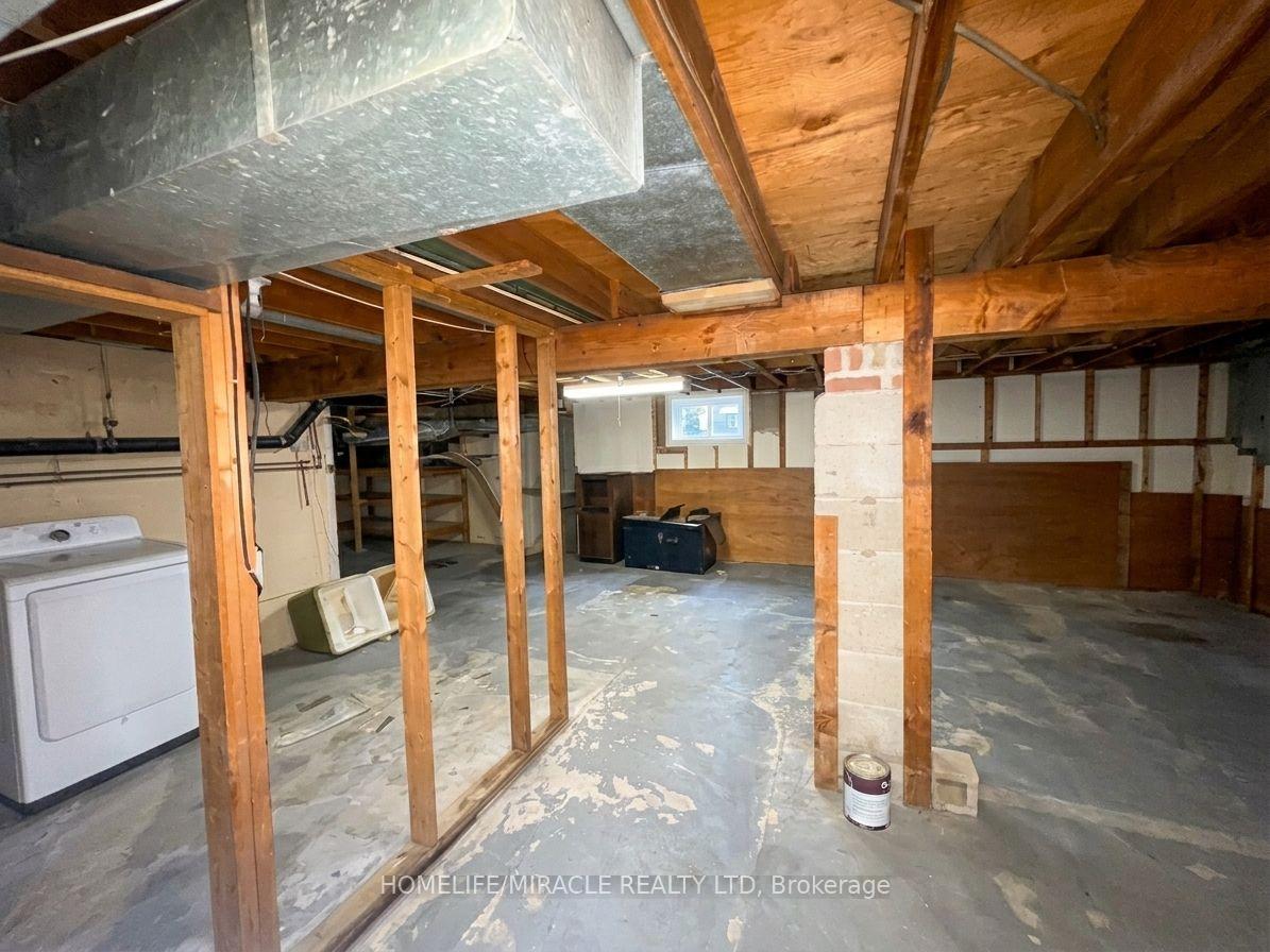 Photo 25 of 14178 Yonge Street, Aurora, Aurora Estates — HOMEH