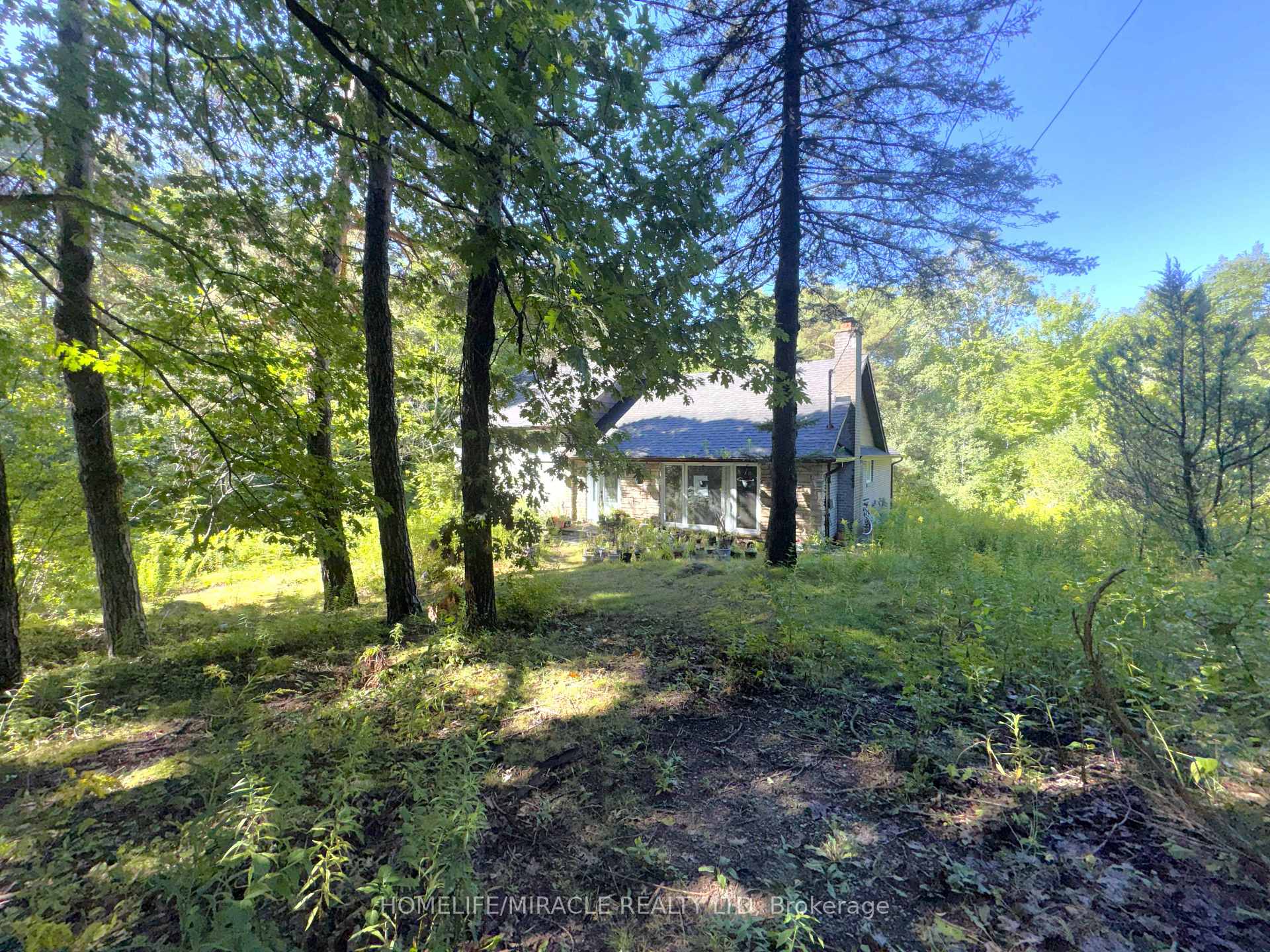 Photo 3 of 14178 Yonge Street, Aurora, Aurora Estates — HOMEH