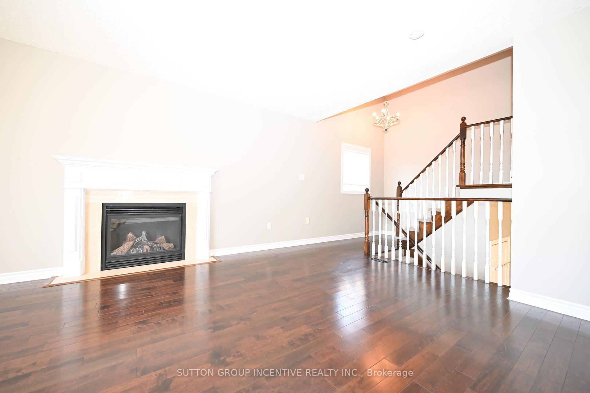 Photo 18 of 149 Raymond Crescent, Barrie, Painswick South — HOMEH