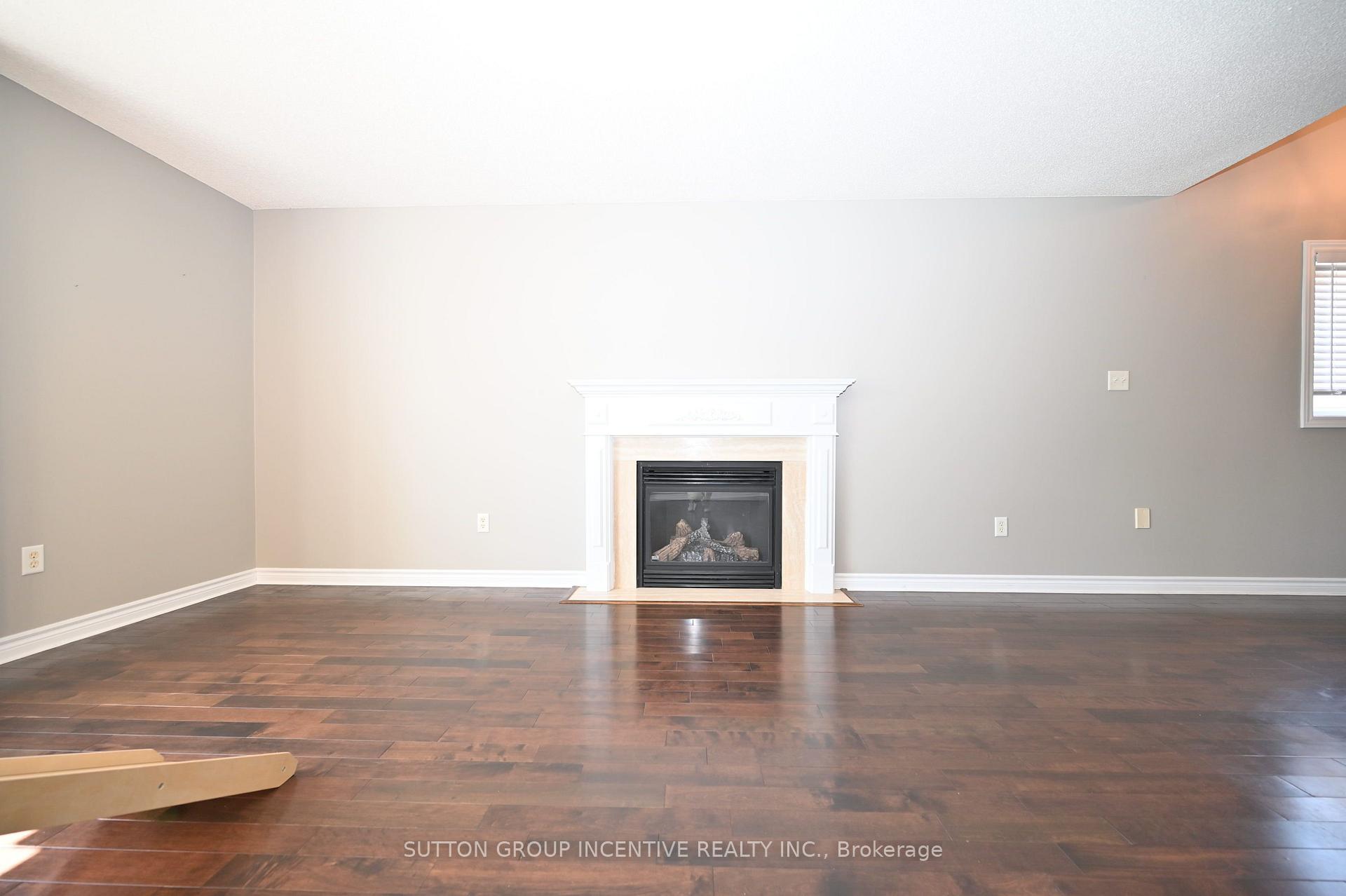 Photo 20 of 149 Raymond Crescent, Barrie, Painswick South — HOMEH