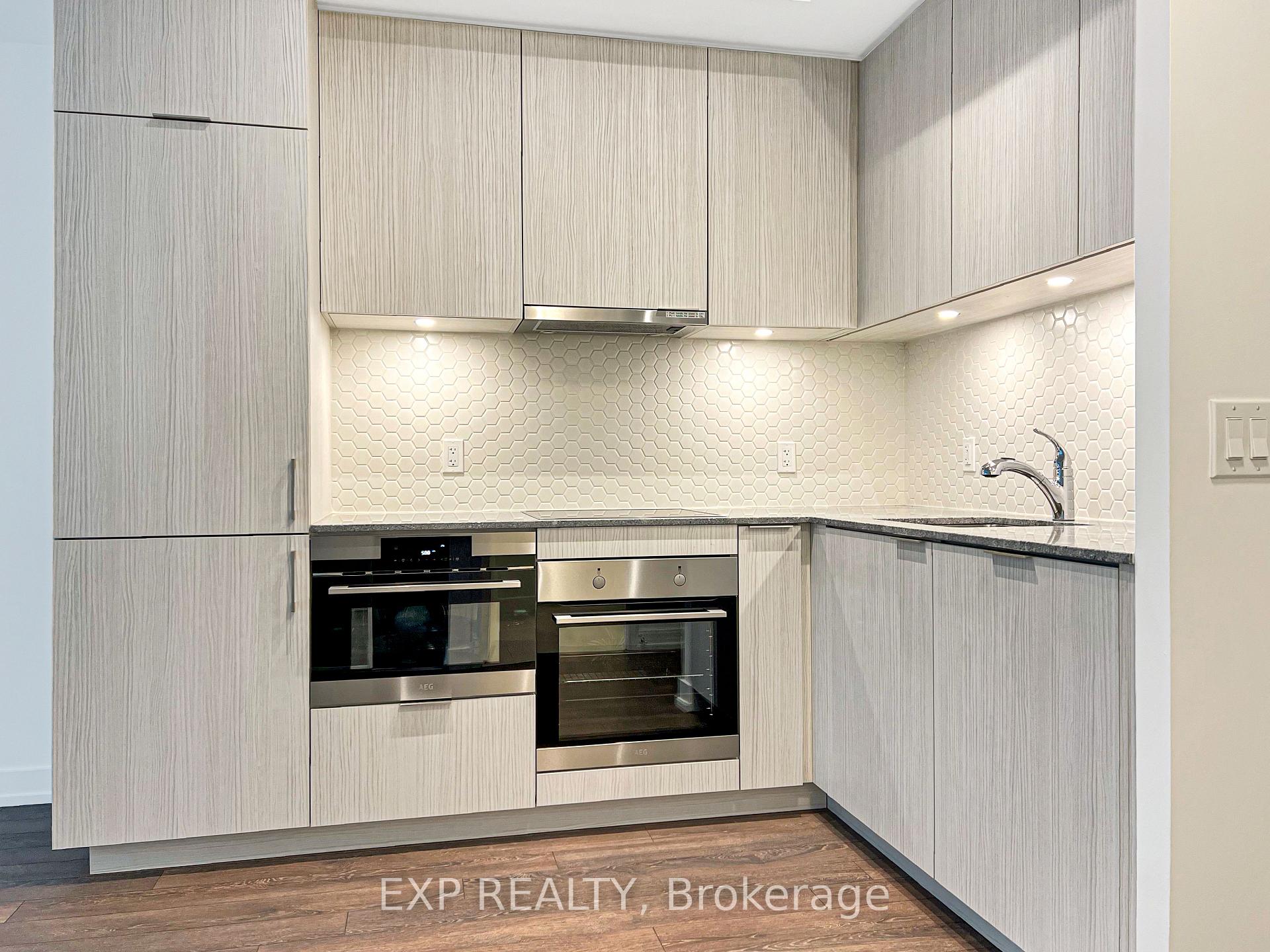 Photo 4 of Unit 407, 158 Front Street E, Toronto, Moss Park — HOMEH