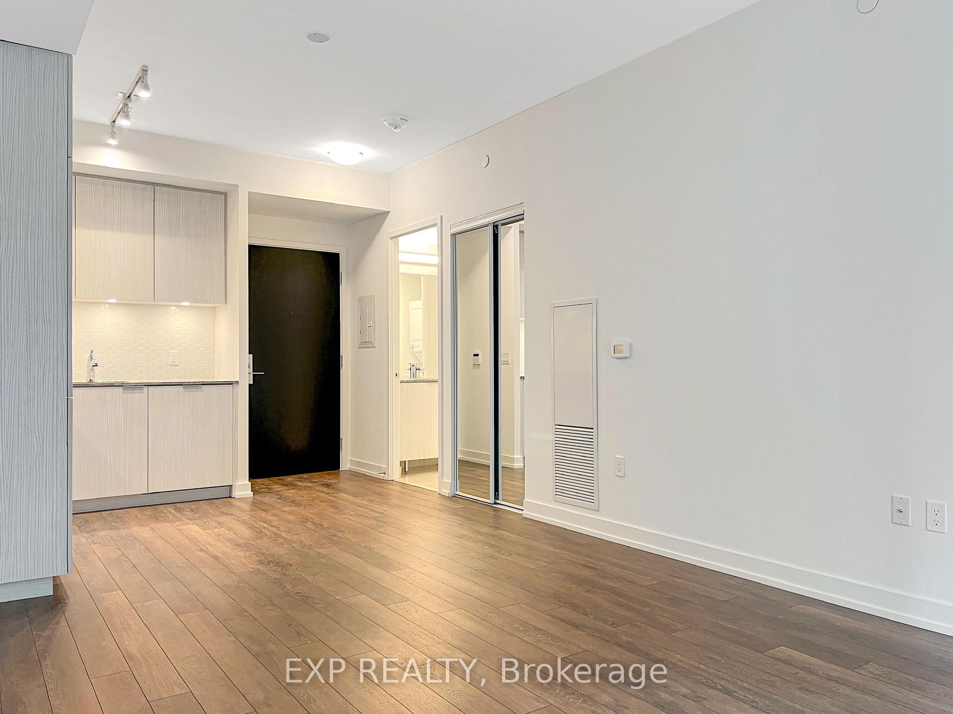Photo 9 of Unit 407, 158 Front Street E, Toronto, Moss Park — HOMEH