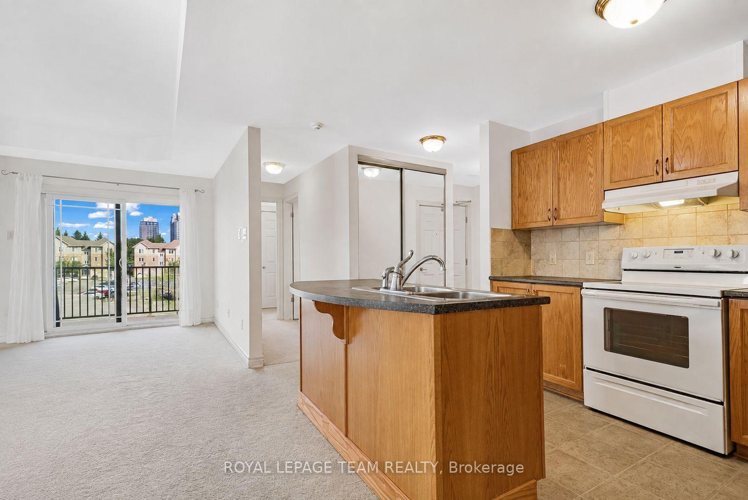 Photo 8 of Unit 6, 200 Paseo Private, Ottawa, Centrepointe — HOMEH