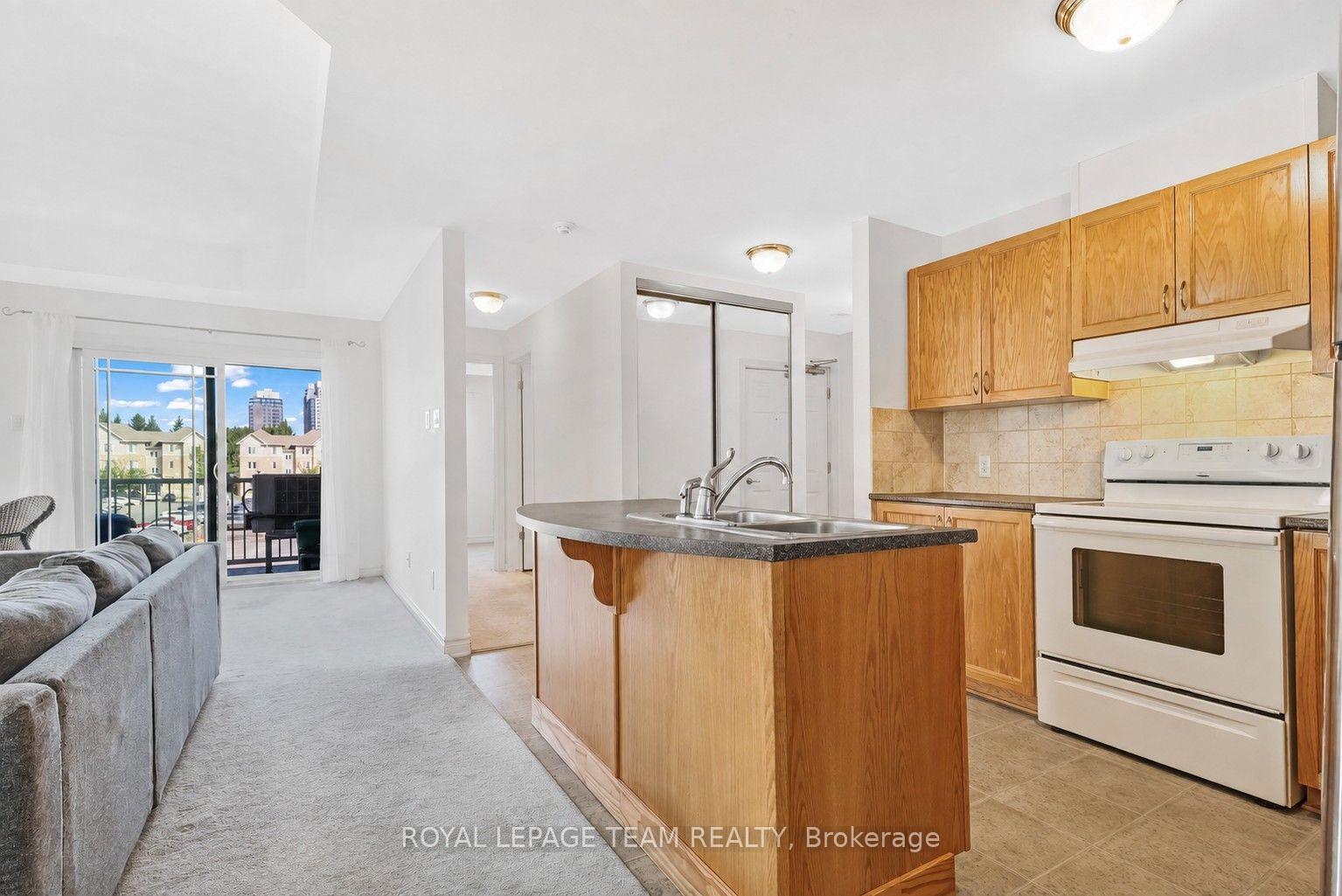 Photo 9 of Unit 6, 200 Paseo Private, Ottawa, Centrepointe — HOMEH