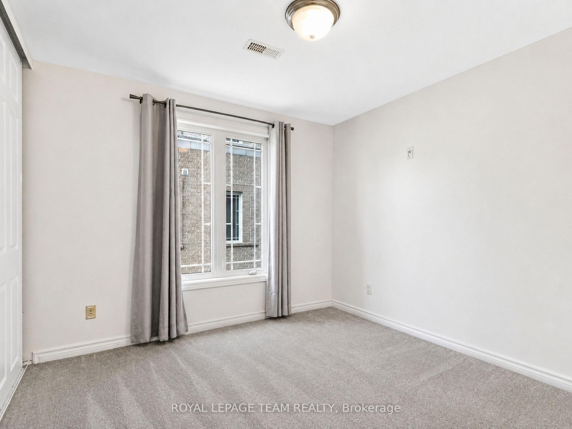 Photo 24 of Unit 6, 200 Paseo Private, Ottawa, Centrepointe — HOMEH