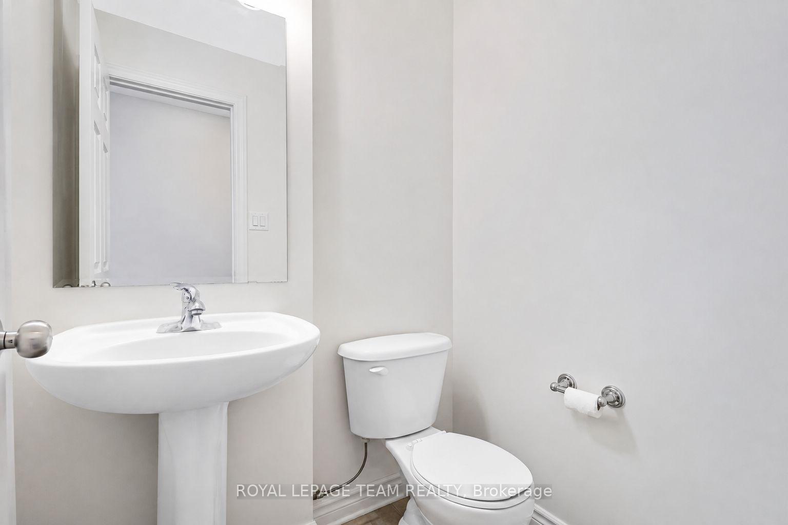 Photo 27 of Unit 6, 200 Paseo Private, Ottawa, Centrepointe — HOMEH