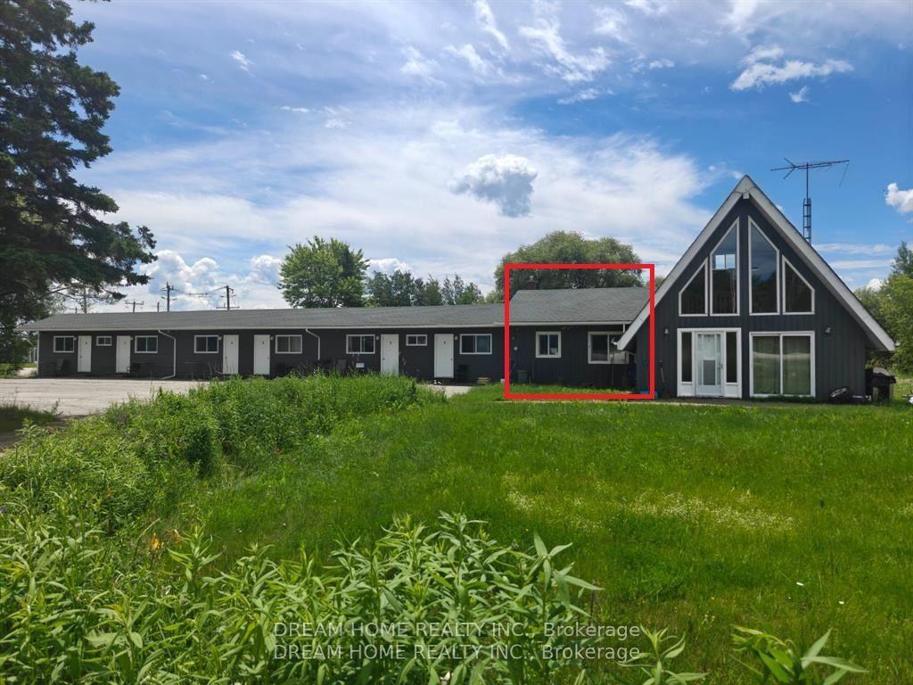 Photo of Unit #7, 11702 Highway 17