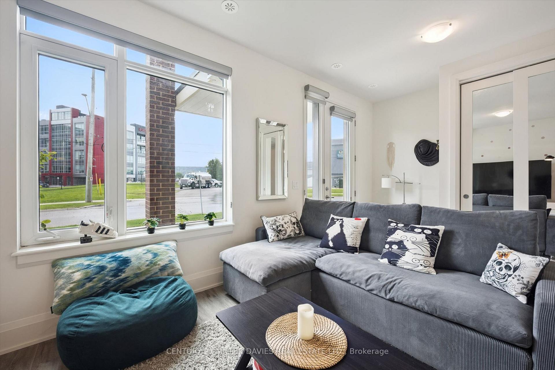 Photo 9 of 80 Windward Drive, Grimsby, Grimsby Beach — HOMEH
