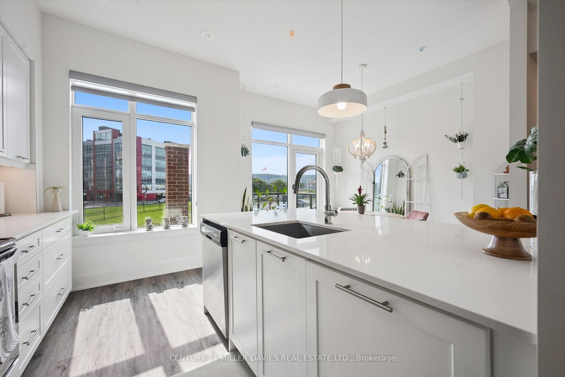 Photo 14 of 80 Windward Drive, Grimsby, Grimsby Beach — HOMEH