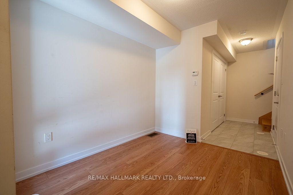 Photo 6 of 12 Dandara Gate, Vaughan, Steeles West Industrial — HOMEH