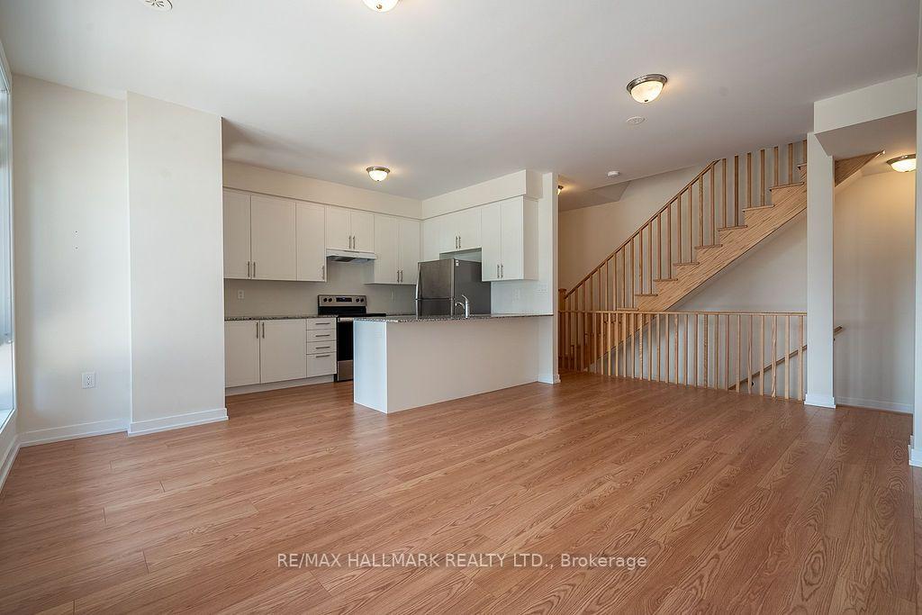 Photo 14 of 12 Dandara Gate, Vaughan, Steeles West Industrial — HOMEH