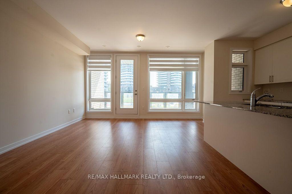 Photo 16 of 12 Dandara Gate, Vaughan, Steeles West Industrial — HOMEH