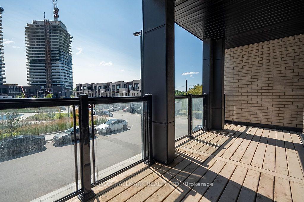 Photo 39 of 12 Dandara Gate, Vaughan, Steeles West Industrial — HOMEH