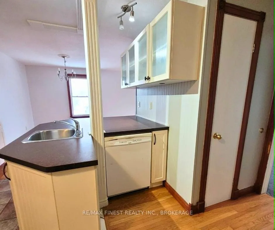 Photo 12 of Unit 403, 540 Talbot Place, Gananoque — HOMEH