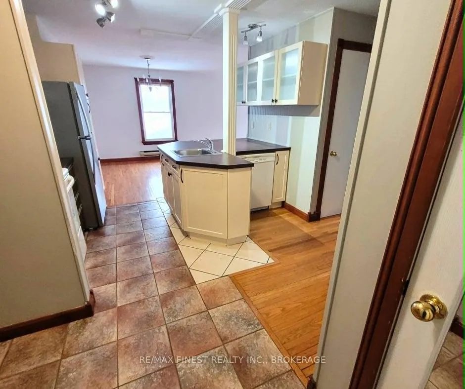 Photo 13 of Unit 403, 540 Talbot Place, Gananoque — HOMEH