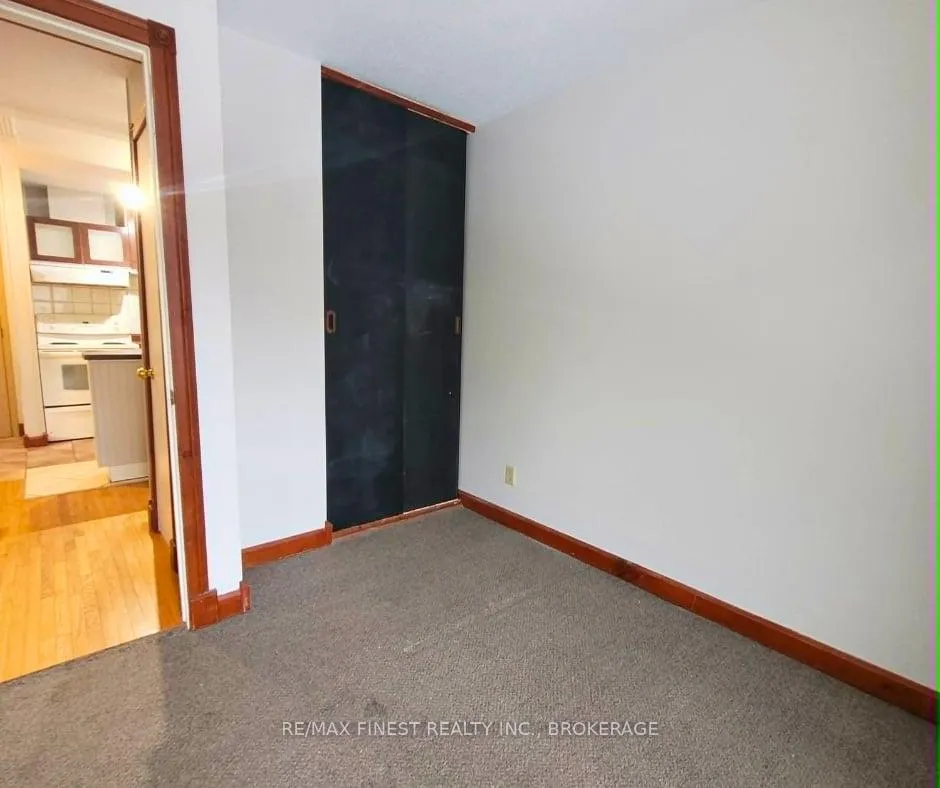 Photo 17 of Unit 403, 540 Talbot Place, Gananoque — HOMEH