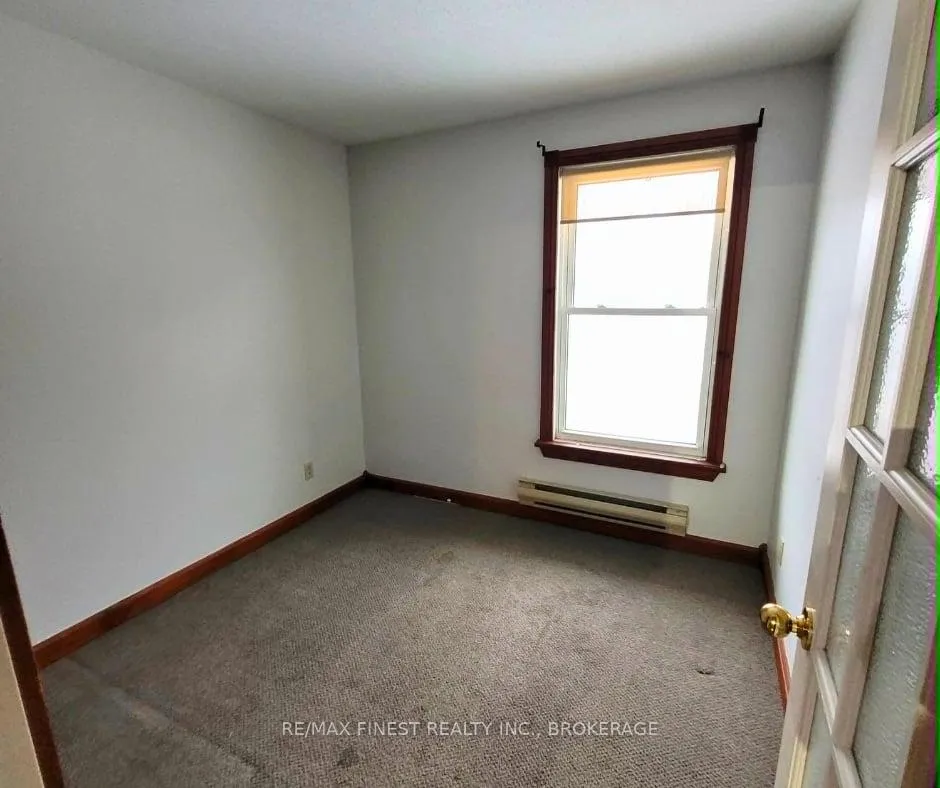 Photo 19 of Unit 403, 540 Talbot Place, Gananoque — HOMEH