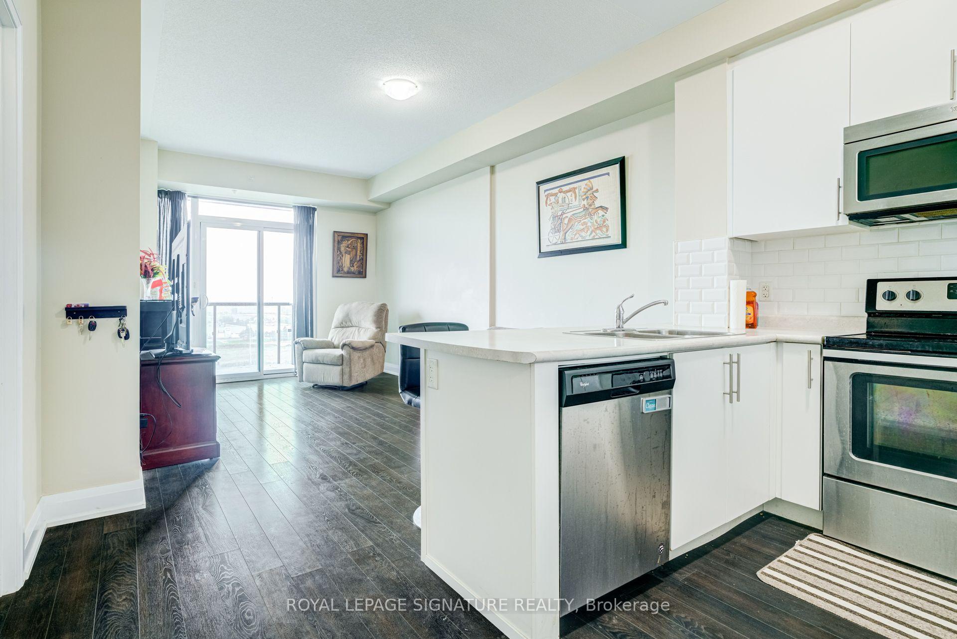 Photo 5 of Unit 905, 55 Yorkland Boulevard, Brampton, Goreway Drive Corridor — HOMEH