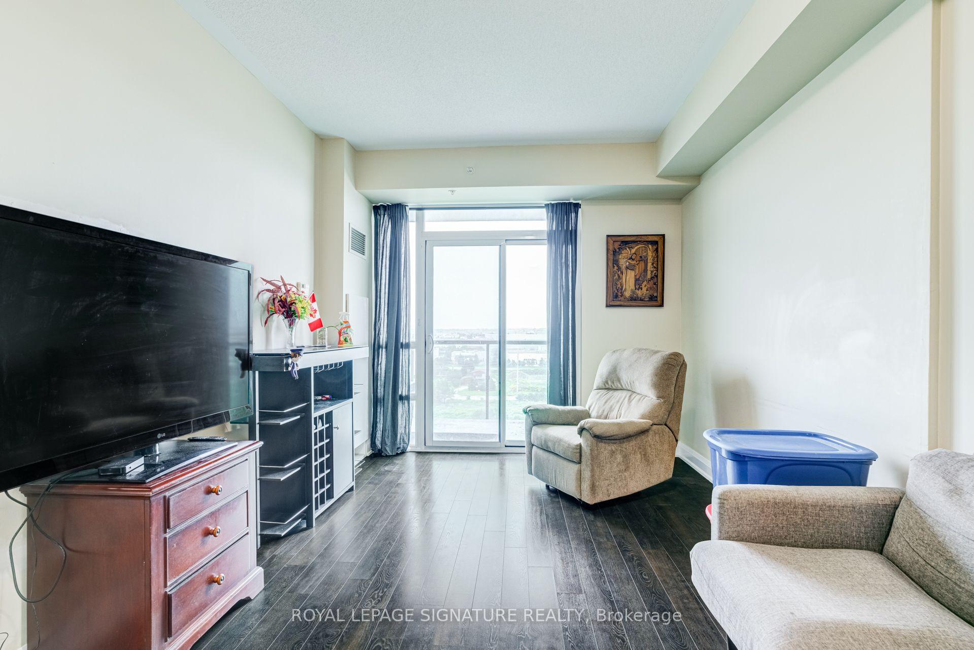 Photo 11 of Unit 905, 55 Yorkland Boulevard, Brampton, Goreway Drive Corridor — HOMEH