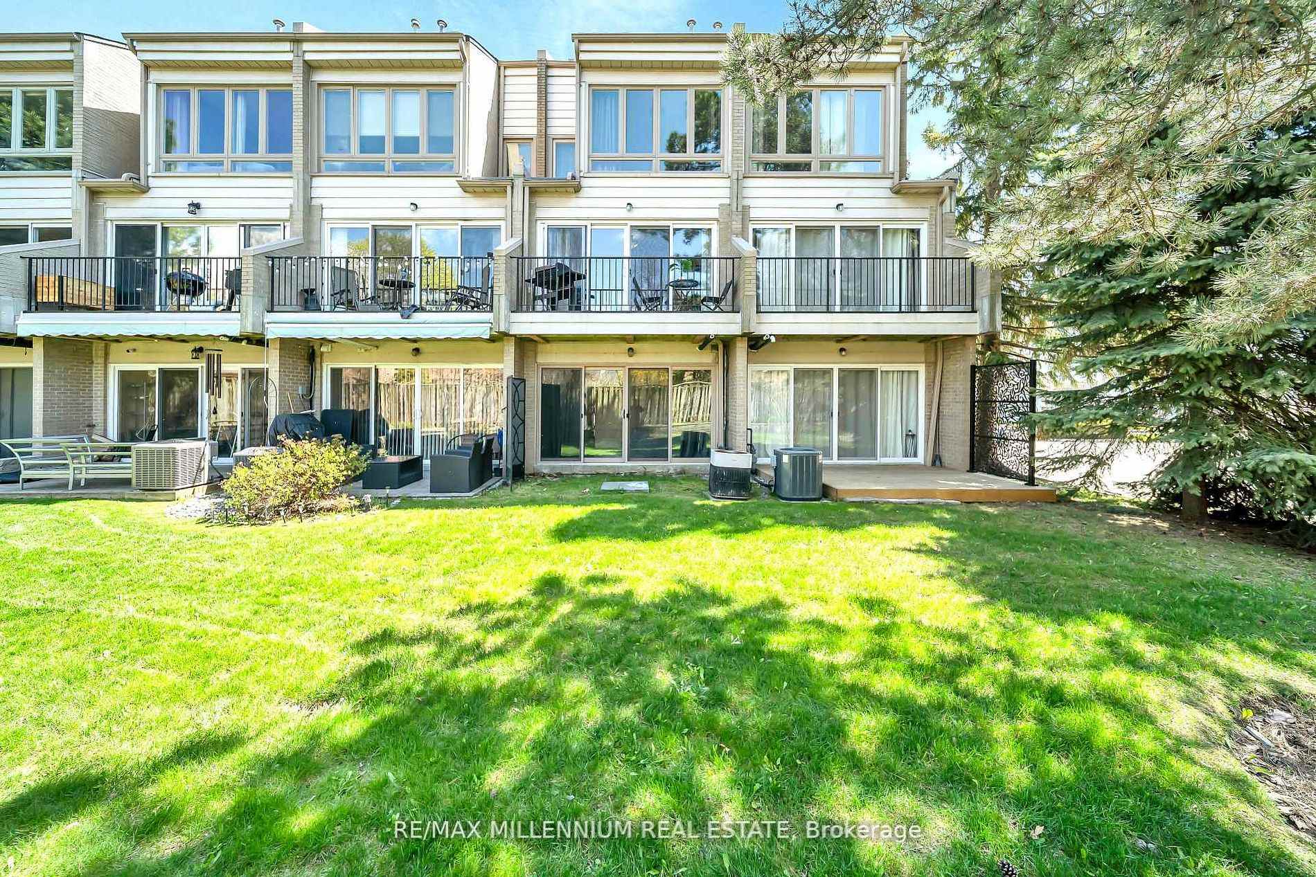 Photo 37 of 62 Cumberland Lane, Ajax, South West — HOMEH