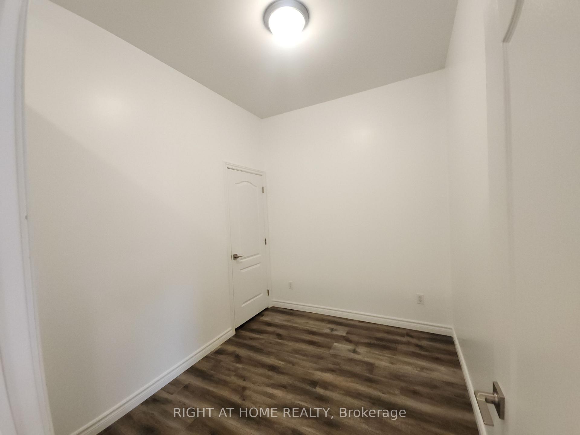 Photo 6 of Unit 202, 9 Queen Street W, Springwater, Elmvale — HOMEH
