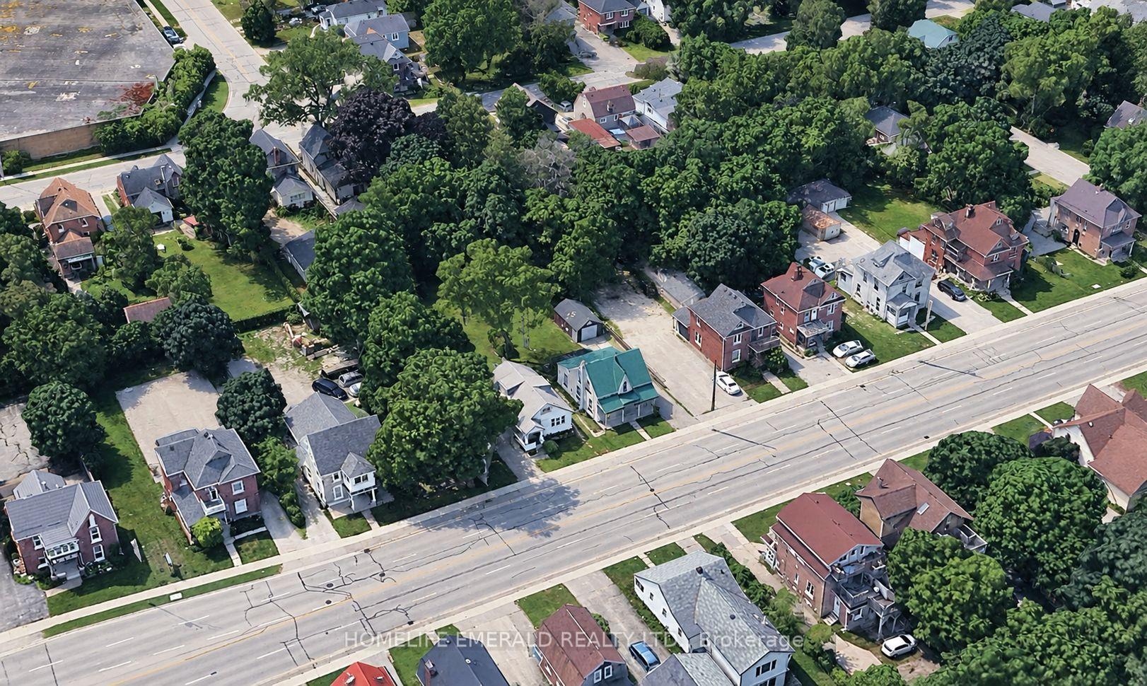 Photo 5 of 185 & 191 Dunlop Street W, Barrie, Queen's Park — HOMEH