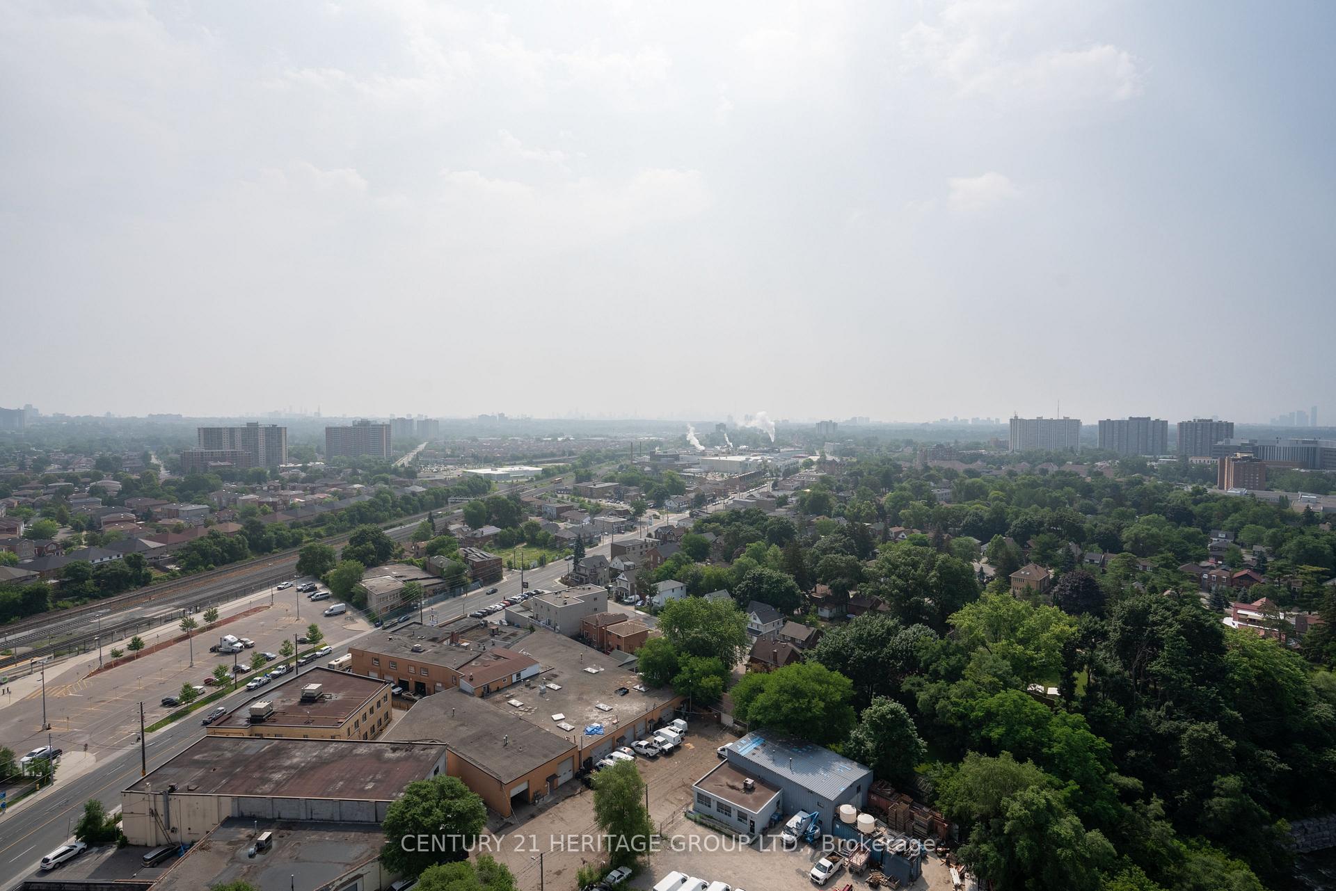 Photo 24 of Unit 2202, 10 Wilby Crescent, North York, Weston — HOMEH