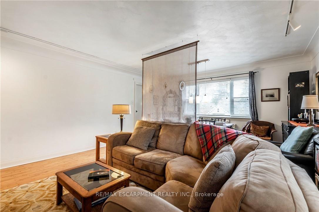 Photo 17 of 13 McMaster Avenue, Welland, Welland Downtown — HOMEH