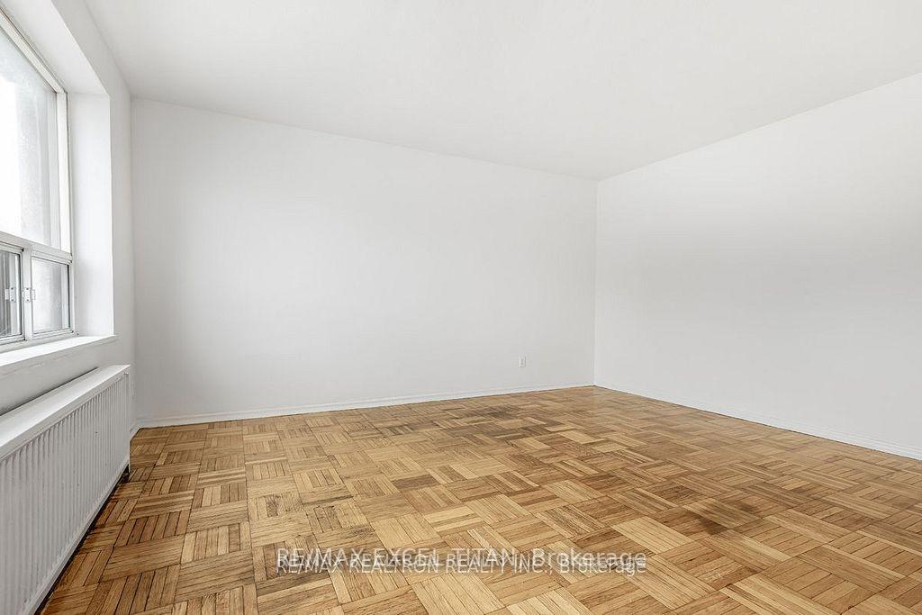 Photo 10 of Unit 306, 156 Kingston Road, Toronto, Woodbine Corridor — HOMEH