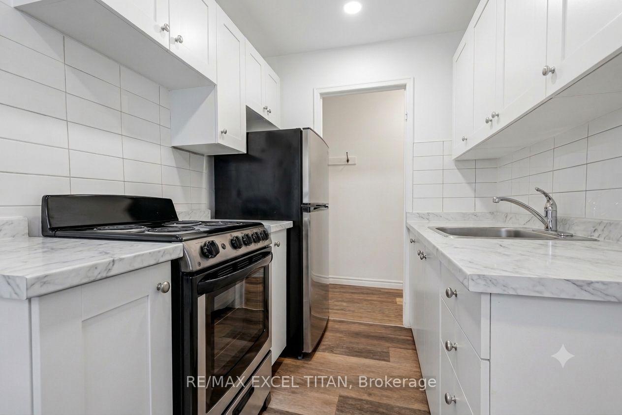 Photo 15 of Unit 306, 156 Kingston Road, Toronto, Woodbine Corridor — HOMEH
