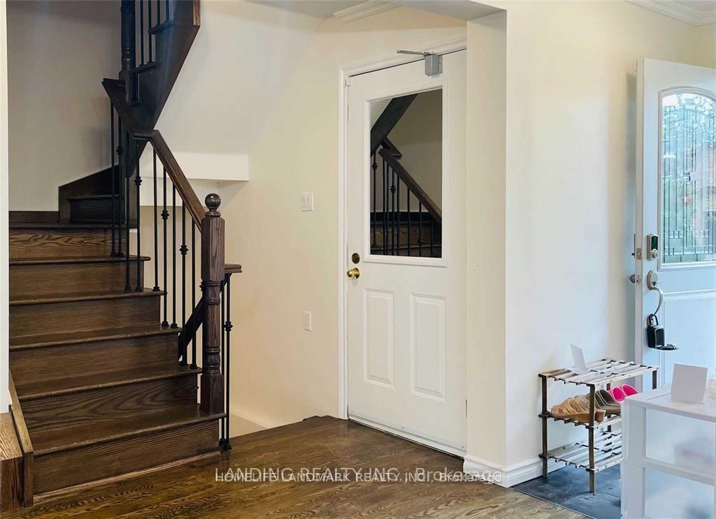 Photo 4 of 4263 Sugarbush Road, Mississauga, Creditview — HOMEH