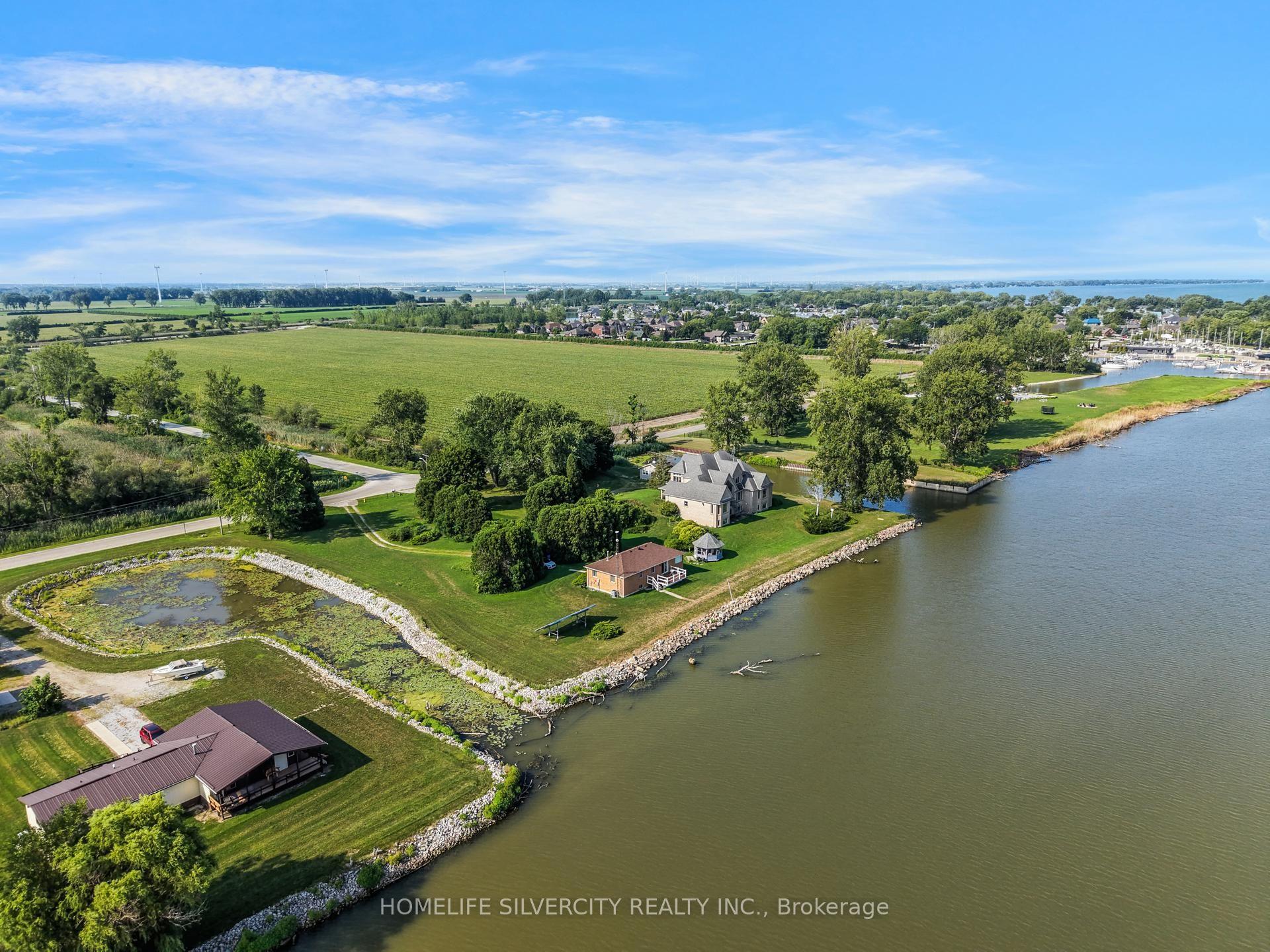 Photo 5 of 21000 Admiral Drive, Lakeshore — HOMEH