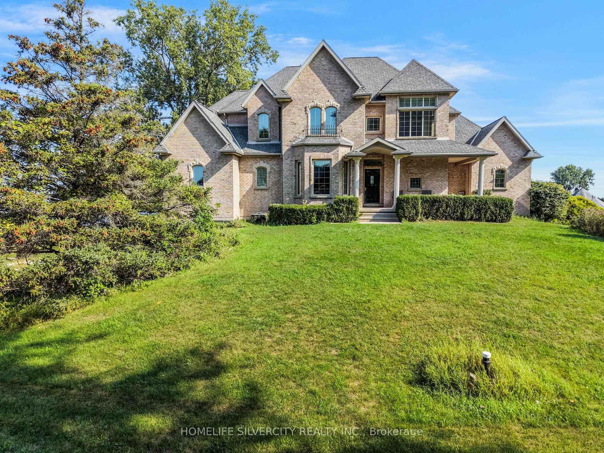 Photo 7 of 21000 Admiral Drive, Lakeshore — HOMEH
