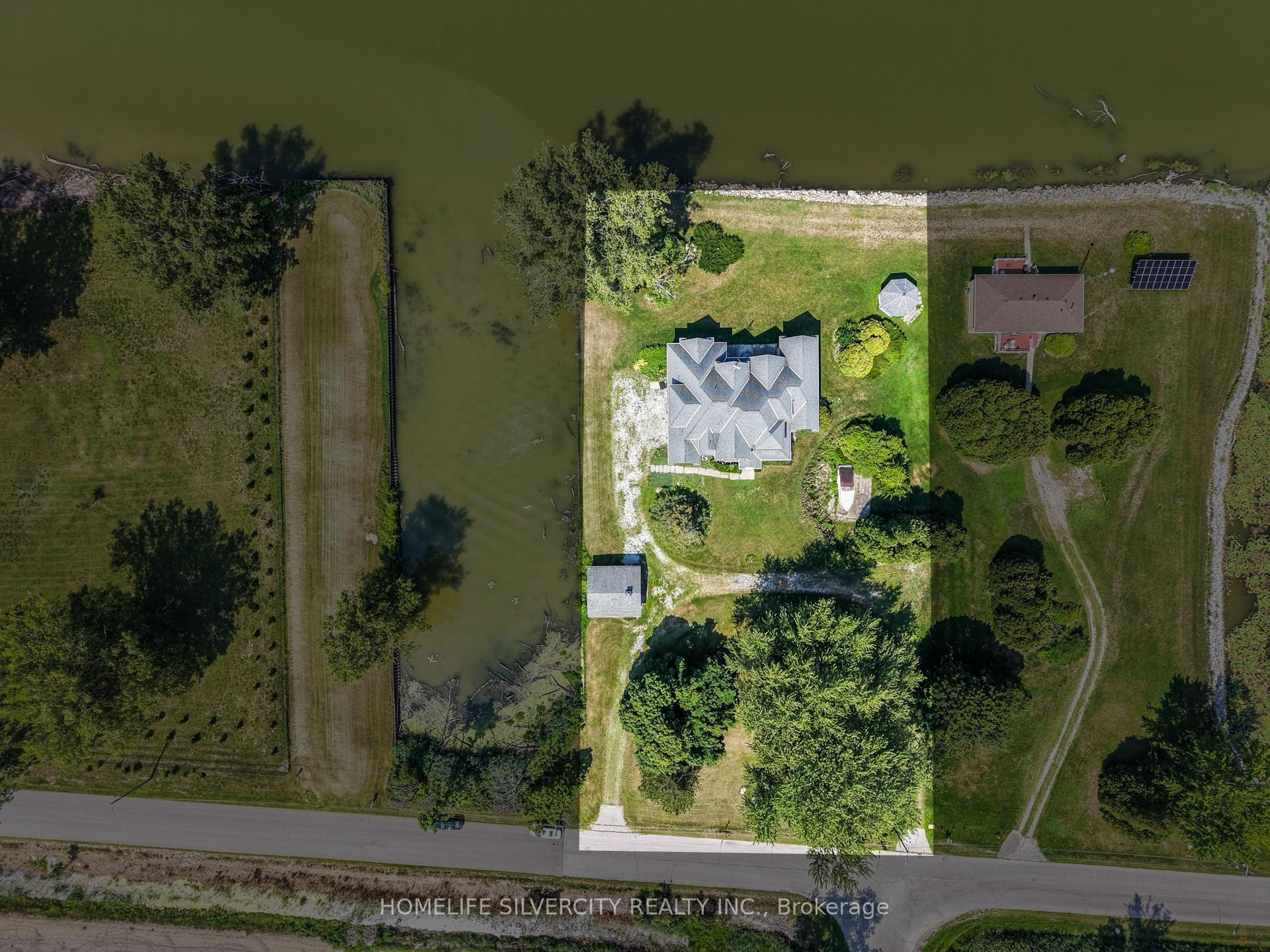 Photo 8 of 21000 Admiral Drive, Lakeshore — HOMEH