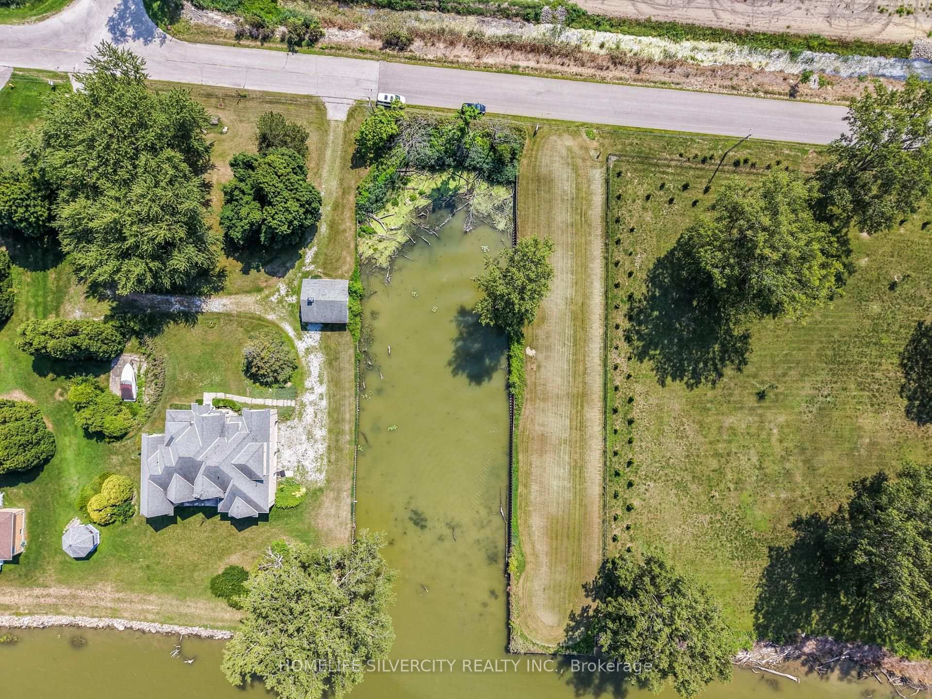 Photo 9 of 21000 Admiral Drive, Lakeshore — HOMEH