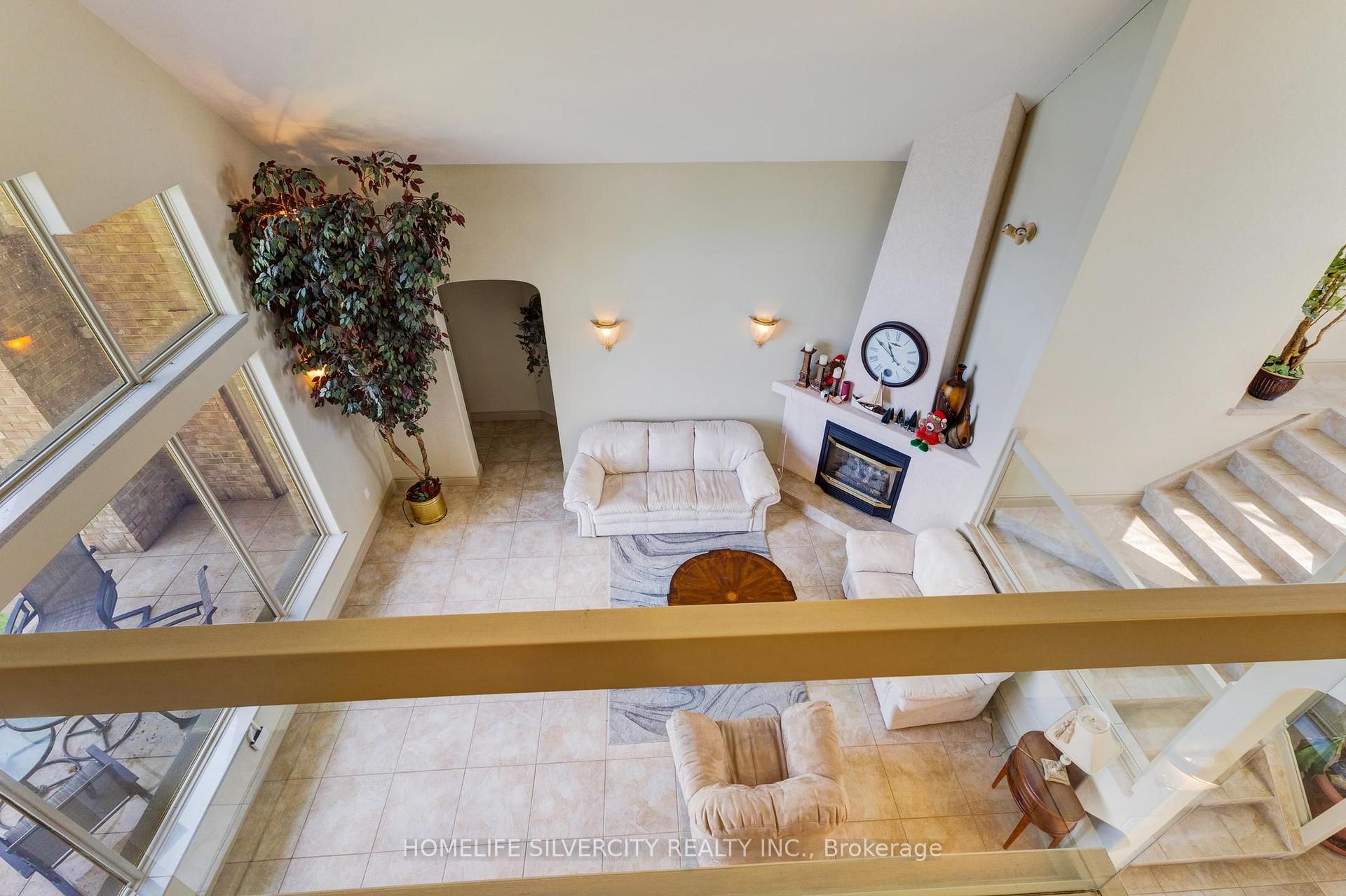Photo 16 of 21000 Admiral Drive, Lakeshore — HOMEH