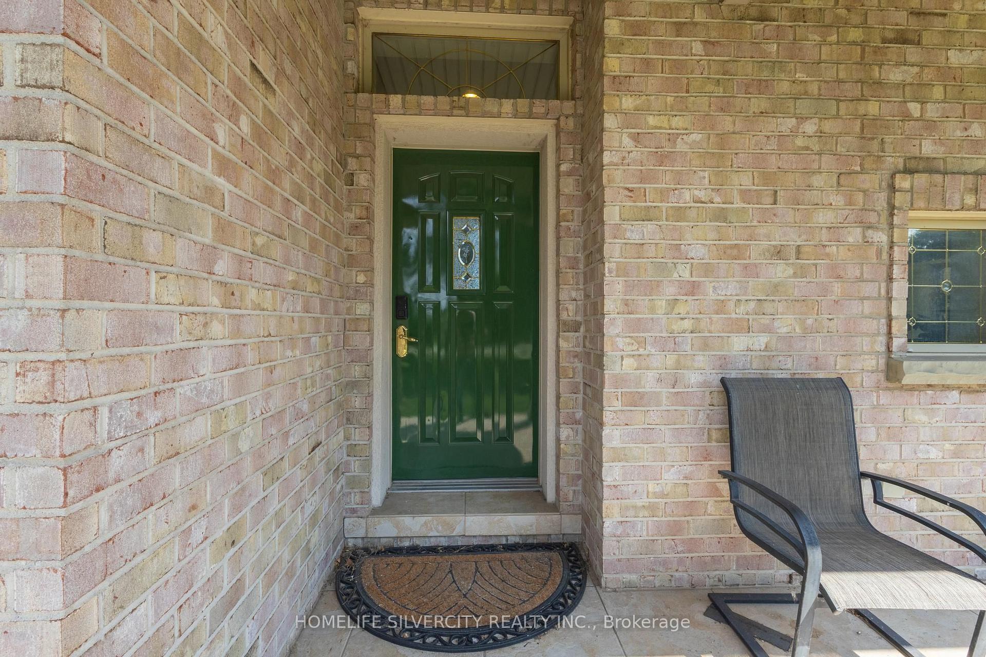 Photo 30 of 21000 Admiral Drive, Lakeshore — HOMEH