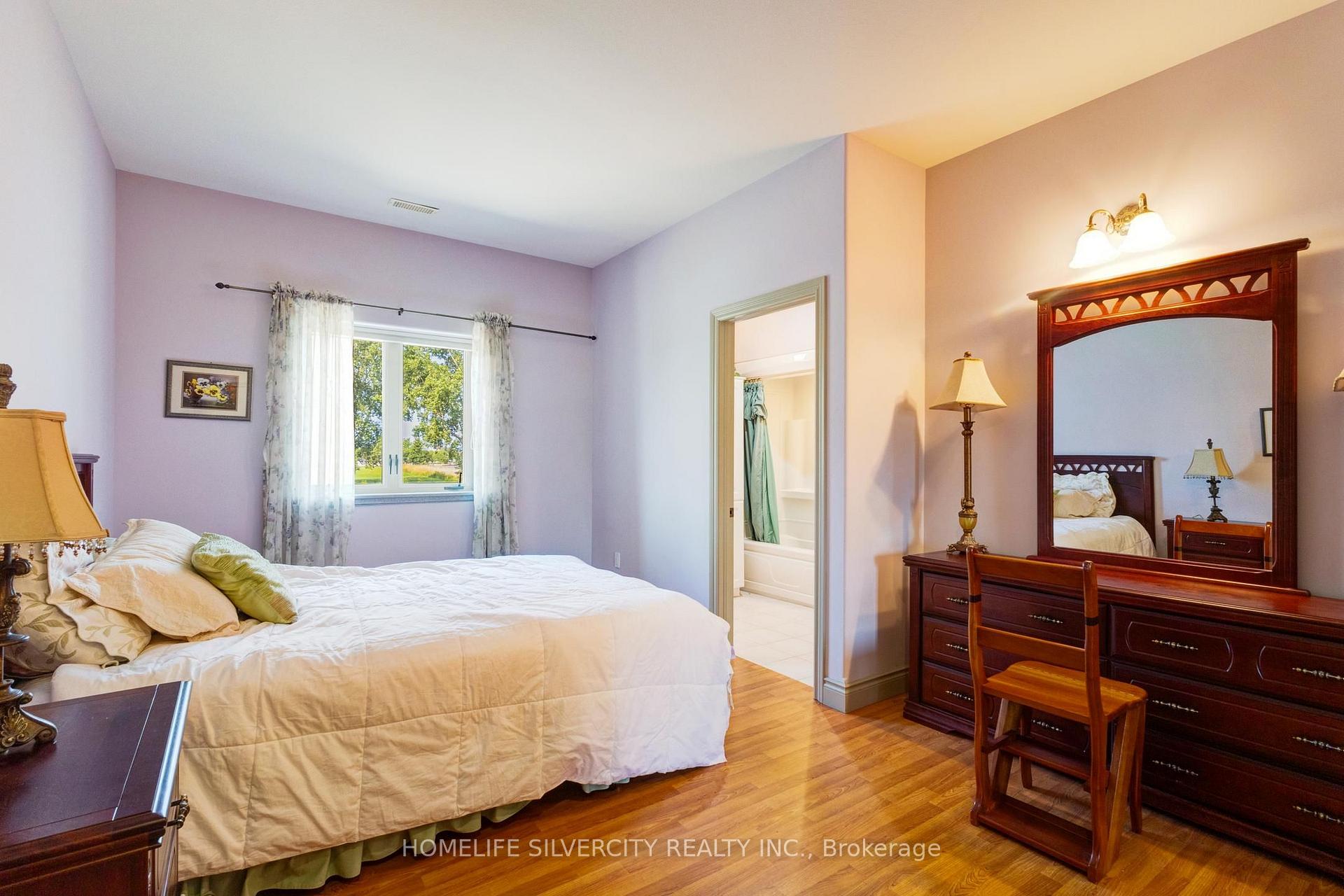 Photo 32 of 21000 Admiral Drive, Lakeshore — HOMEH
