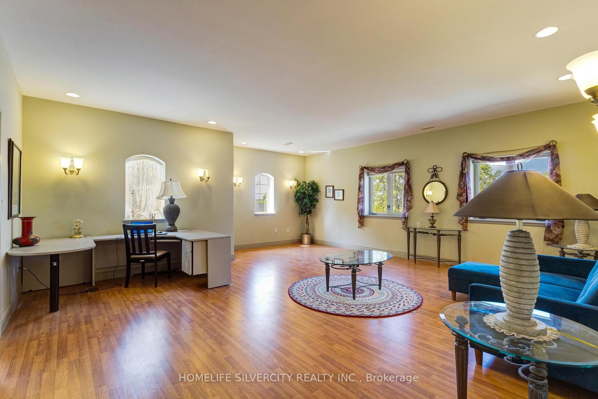 Photo 31 of 21000 Admiral Drive, Lakeshore — HOMEH