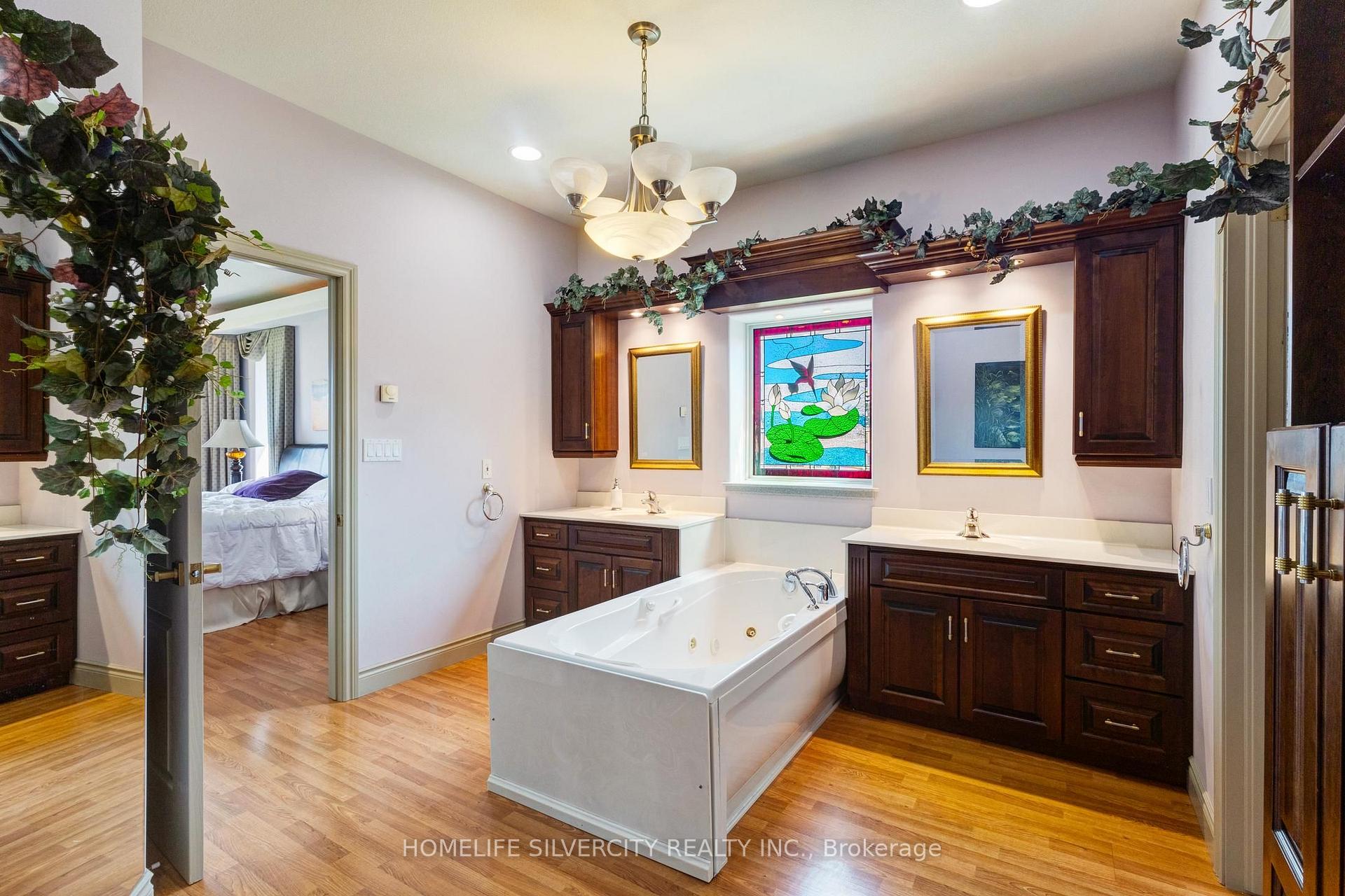 Photo 41 of 21000 Admiral Drive, Lakeshore — HOMEH
