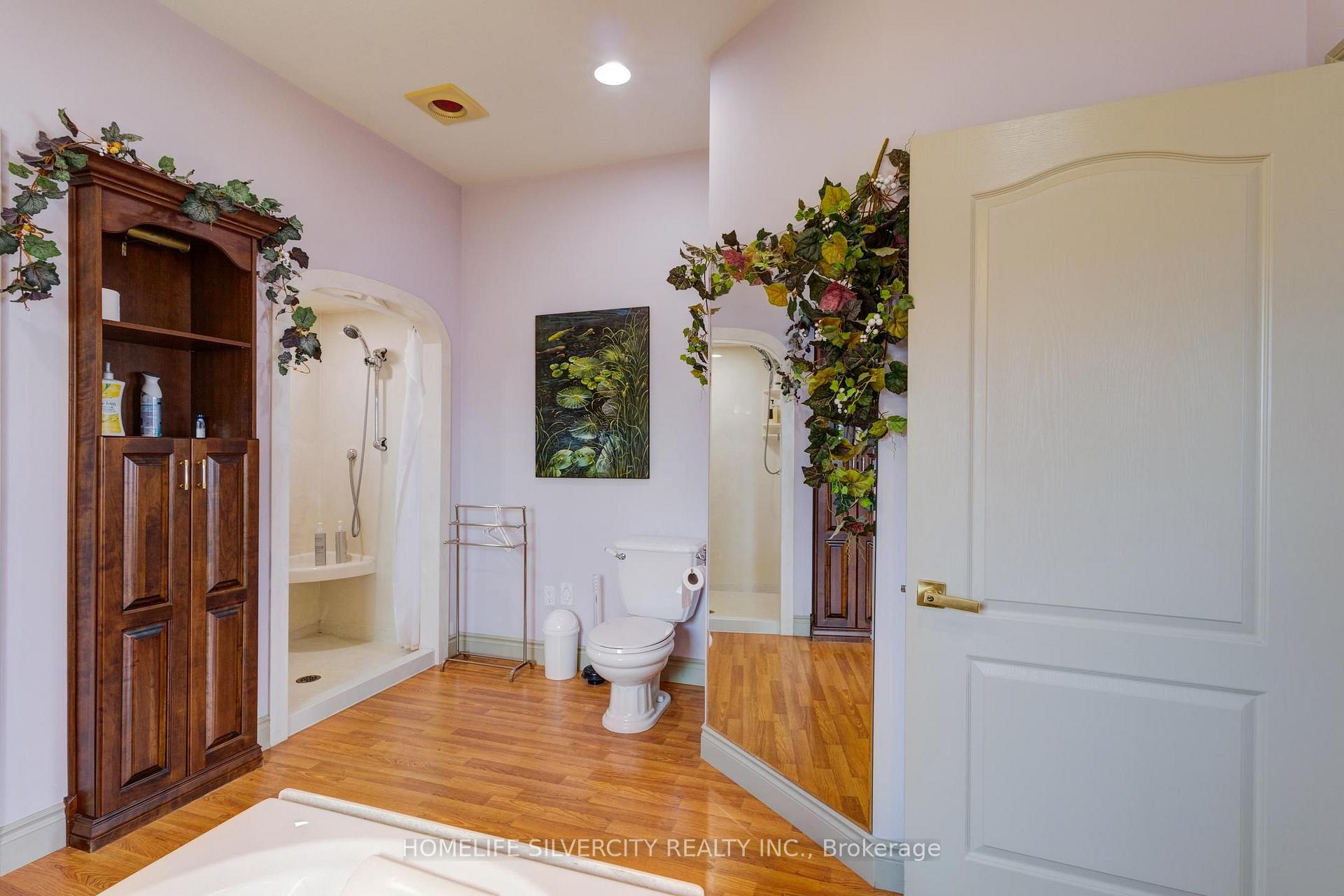 Photo 43 of 21000 Admiral Drive, Lakeshore — HOMEH